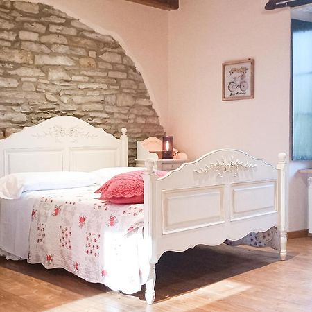 לינה וארוחת בוקר Cortemilia A Casa Di Anna מראה חיצוני תמונה